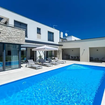 Villa Bella By Seeadria Agency
