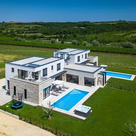 Bella By Seeadria Agency * Brtonigla