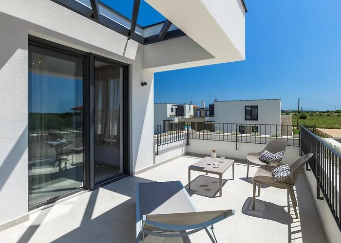 Bella By Seeadria Agency Brtonigla