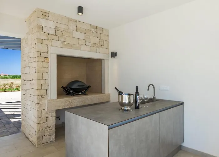 Bella By Seeadria Agency *