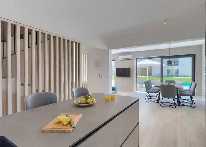 Bella By Seeadria Agency * Brtonigla