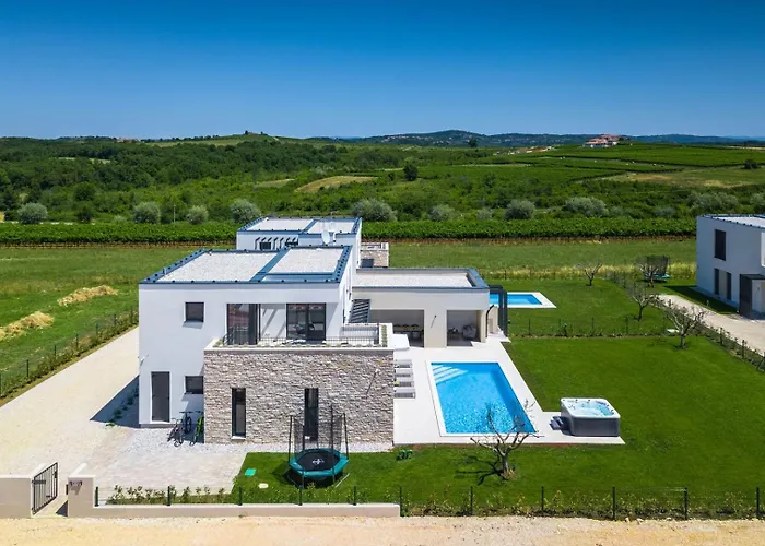 Bella By Seeadria Agency Brtonigla